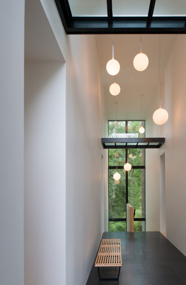 Robert Gurney perches a Maryland home on a ridge overlooking a river