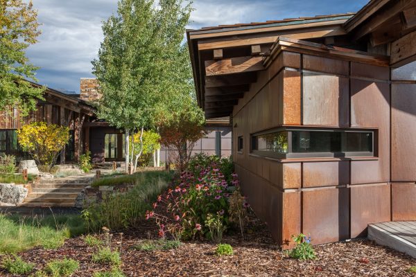 Safir Residence by WardBlake
