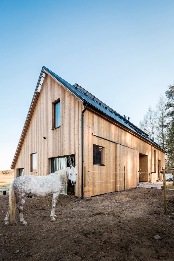 Stable Kekkapää by Pook Architects