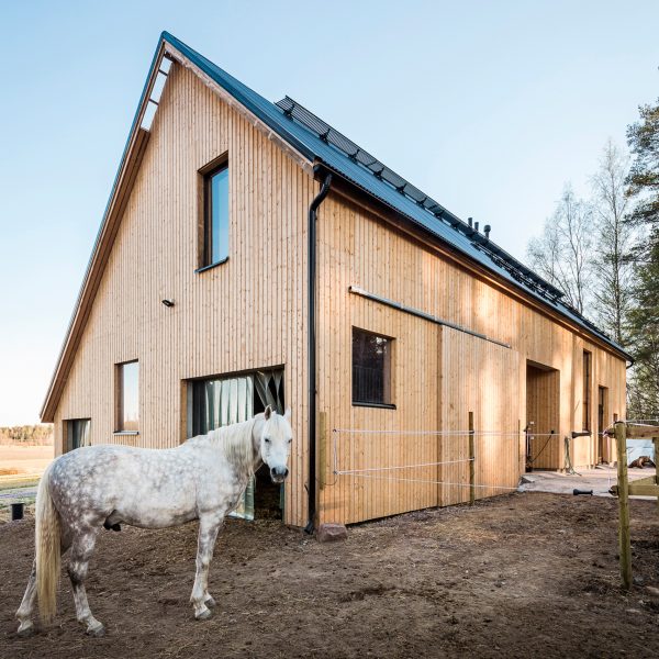 Stable Kekkapää by Pook Architects