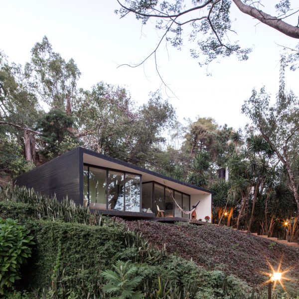 Cadaval & Solà-Morales completes black concrete retreat in Mexican countryside