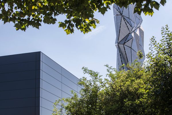 Conrad Shawcross forays into architecture with faceted tower that "defies definition"