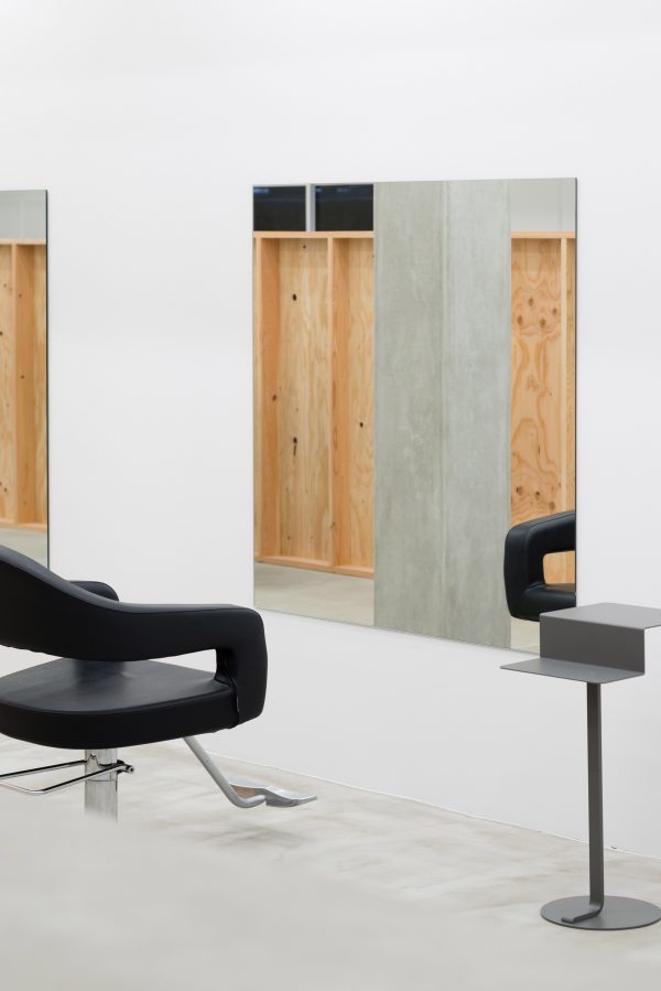 Vinyl's Mix hair salon by Sidescore