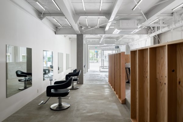 Vinyl's Mix hair salon by Sidescore