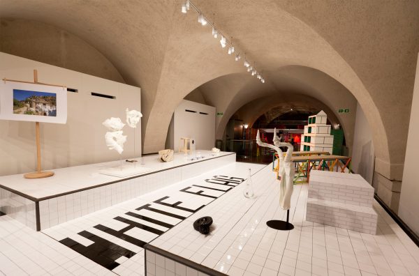 Biennale: White Flag