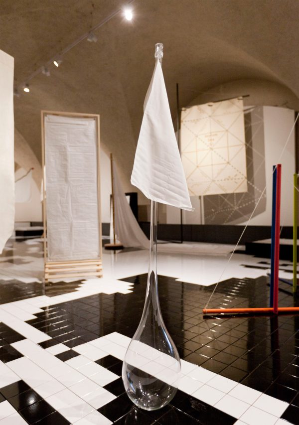 Biennale: White Flag