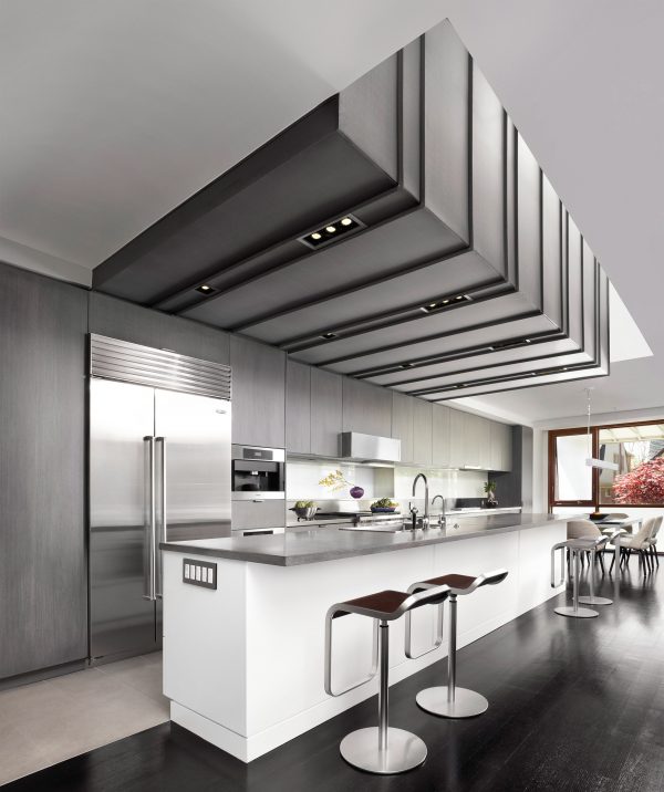 +TongTong uses grey and black zinc to transform a Victorian home in Toronto