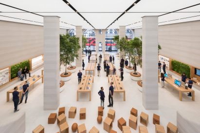 apple-regent-street-foster-partners-london_dezeen_2364_col_4