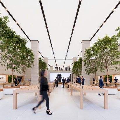 This week’s Dezeen Mail features Yves Behar’s self-rocking crib and Apple’s new London store