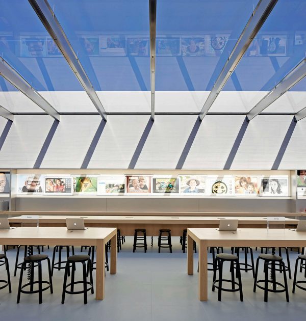 Apple store, Stanford by Bohlin Cywinski Jackson