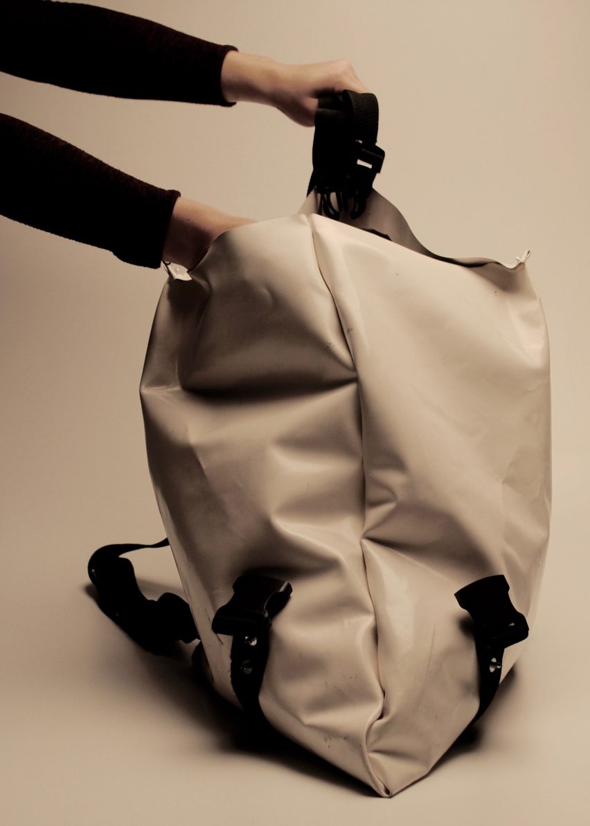 BAG2WORK backpacks by refugees