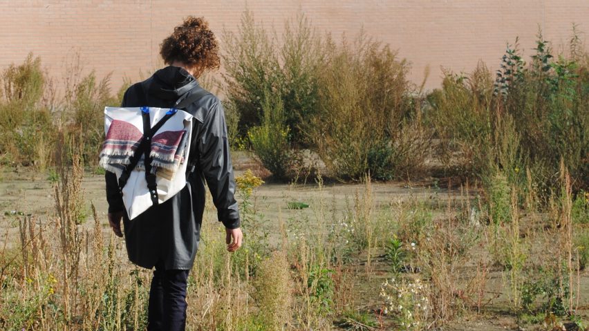 BAG2WORK backpacks by refugees