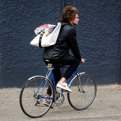 BAG2WORK backpacks by refugees
