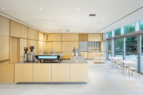 Blue Bottle Coffee Roppongi by Schemata Architects