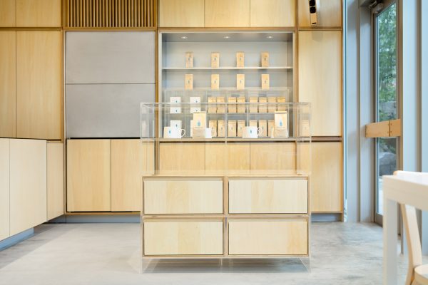 Blue Bottle Coffee Roppongi by Schemata Architects