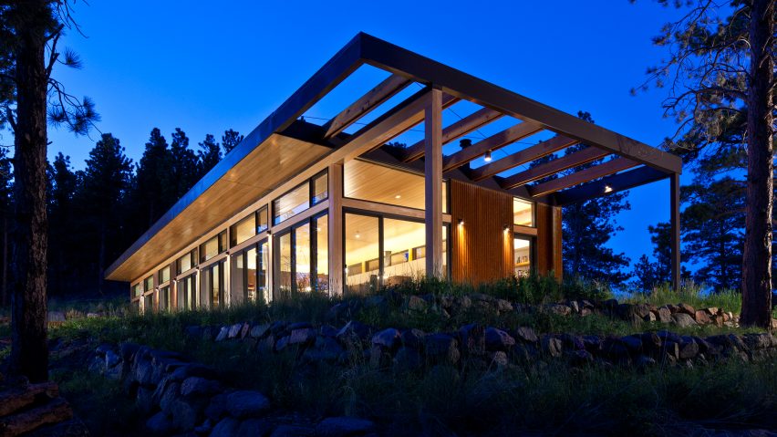 Boulder cabin by Dynia