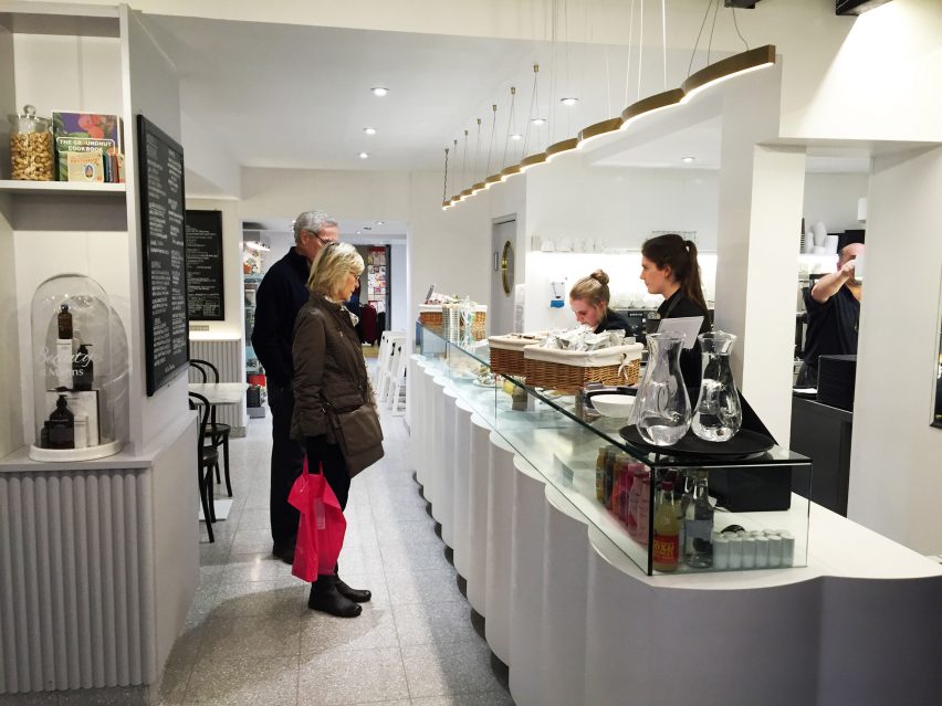 Cafe by vPPR Architects