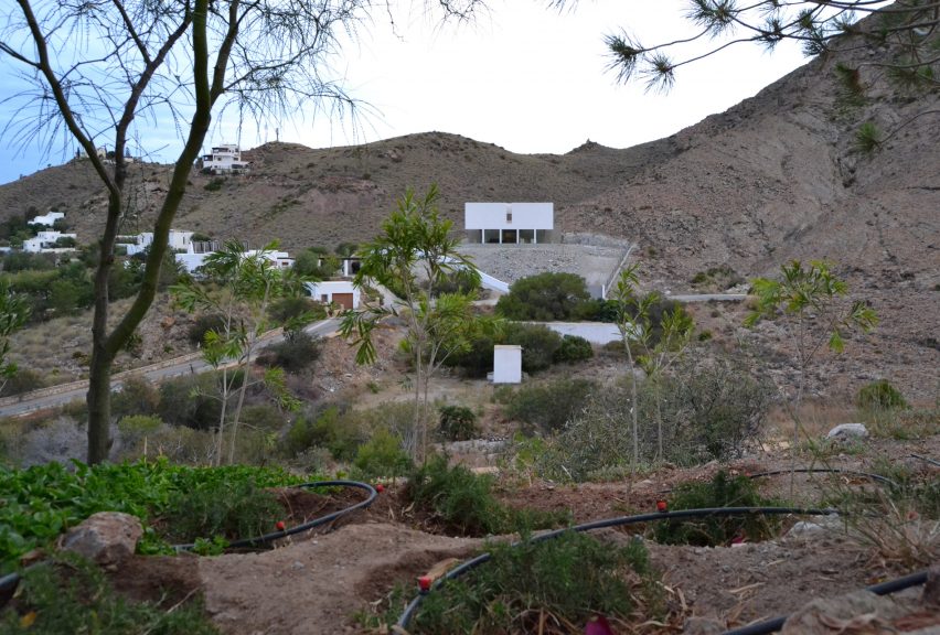 Casa Gallarda by JFGS Architecture