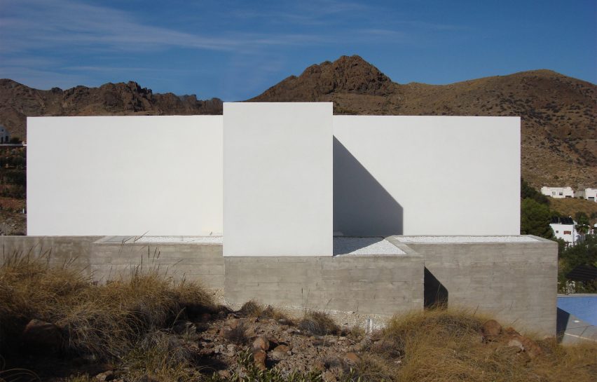 Casa Gallarda by JFGS Architecture