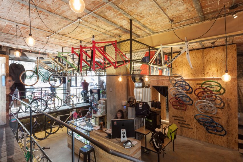 CH-Reurbano by Cadaval & Sola-Morales