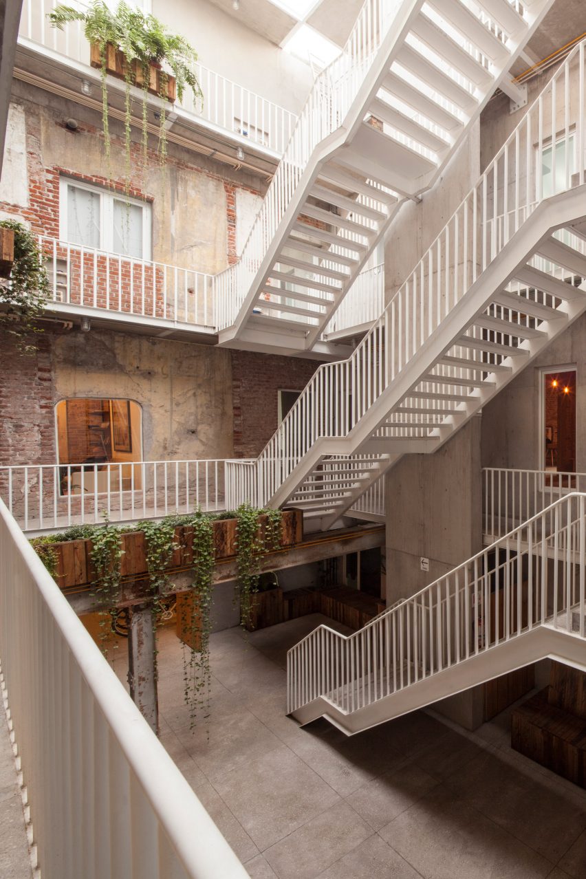 CH-Reurbano by Cadaval & Sola-Morales