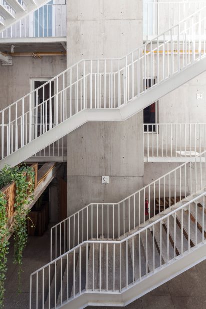 CH-Reurbano by Cadaval & Sola-Morales