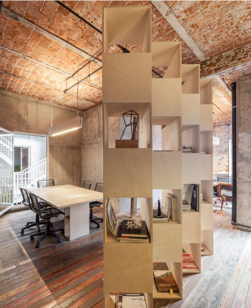CH-Reurbano by Cadaval & Sola-Morales