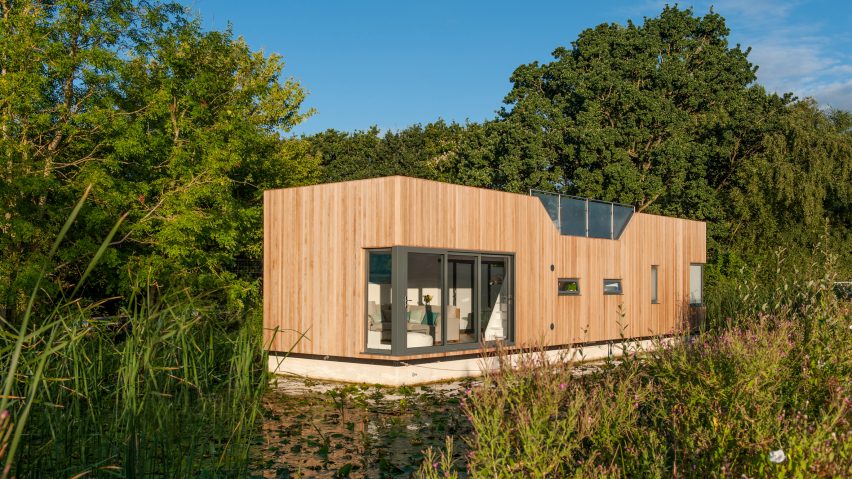 Baca Architects moors modular floating home on Chichester Canal