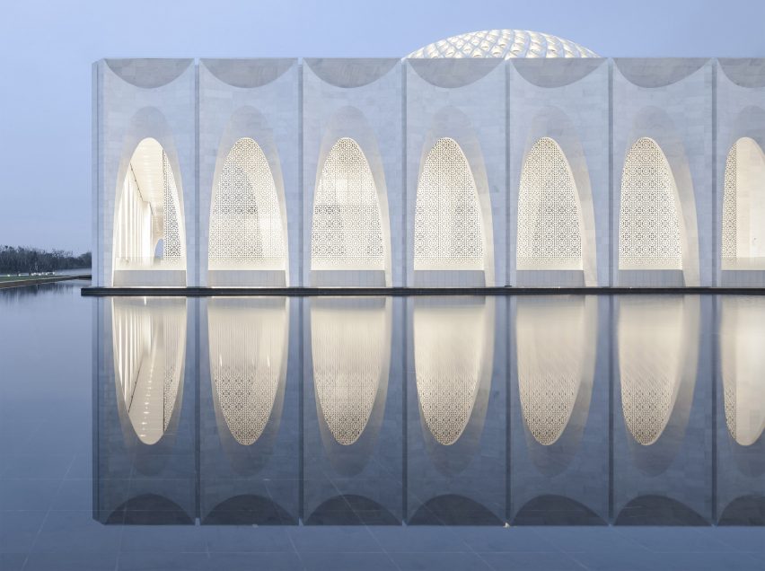 Da Chang Muslim Cultural Center by He Jingtang