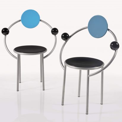 This week’s Dezeen Mail features Bowie’s Memphis furniture and the new-look Dezeen