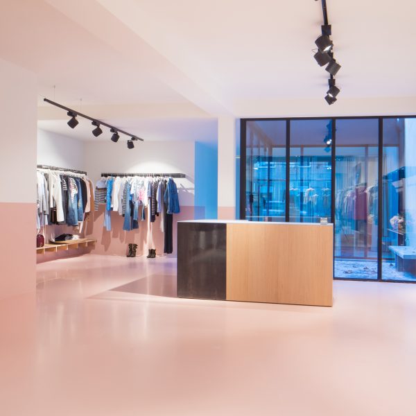 dialect-antwerp-boutique-barbie-col