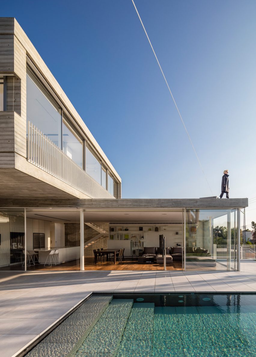 Dual House by Axelrod Architects