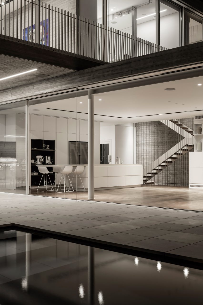 Dual House by Axelrod Architects