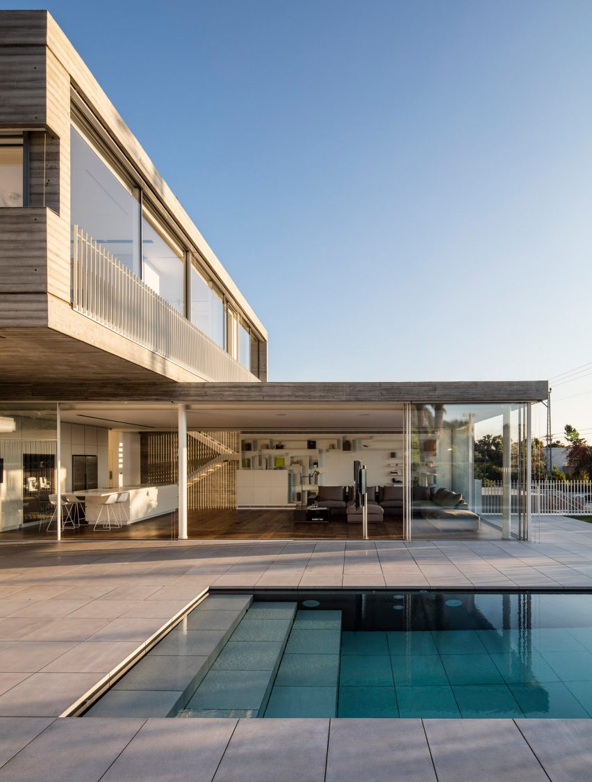 Dual House by Axelrod Architects