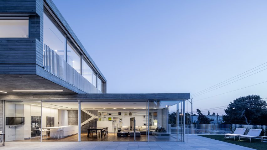 Dual House by Axelrod Architects