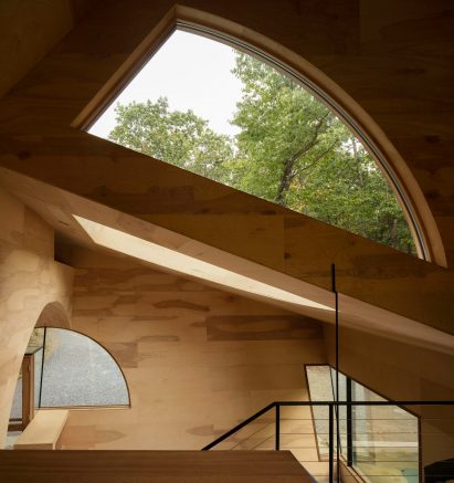 Ex of In House by Steven Holl
