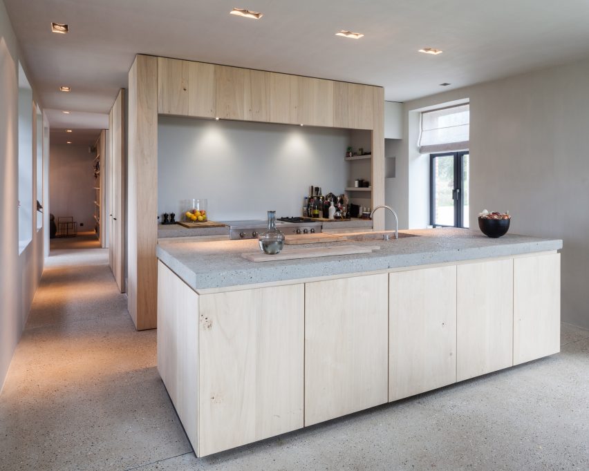 Farmhouse Burkeldijk and fortress Hazegras in Knokke by Govaert & Vanhoutte Architects