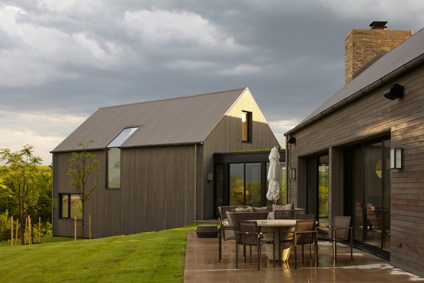 Flint Hill Residence by El Dorado