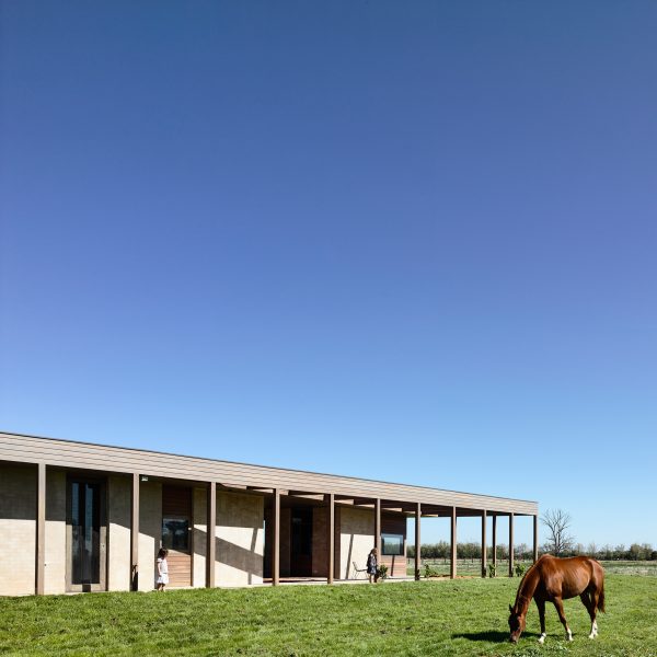 Goulburn Valley House by Rob Kennon (Photography is by Derek Swalwell)