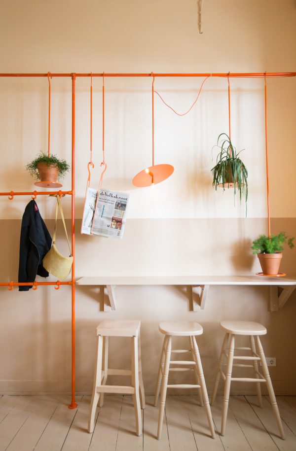 Hangop Bar by Overtreders W