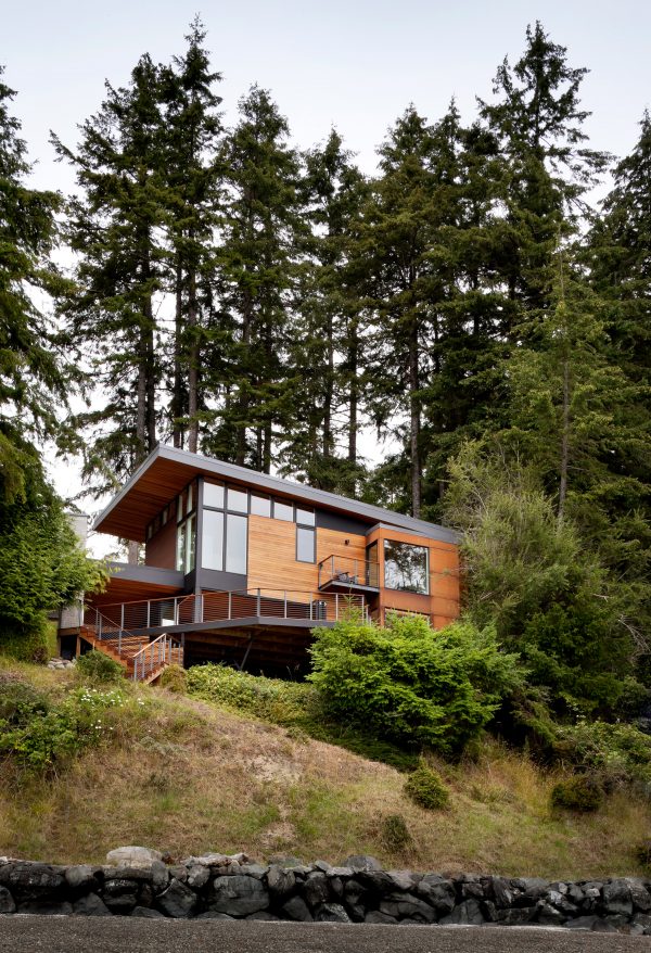 Herron Island cabin by First Lamp Architects