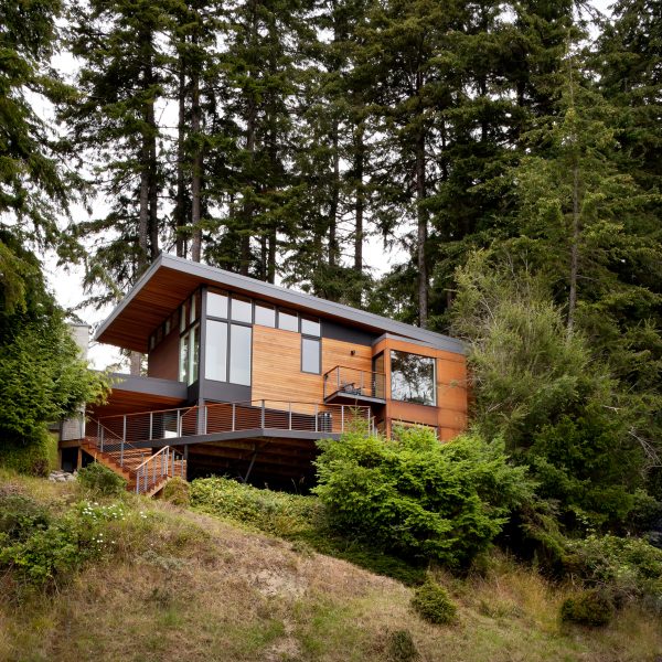 Herron Island cabin by First Lamp Architects
