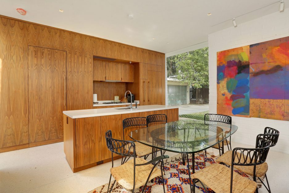 Hollywood Hills Residence by Struere