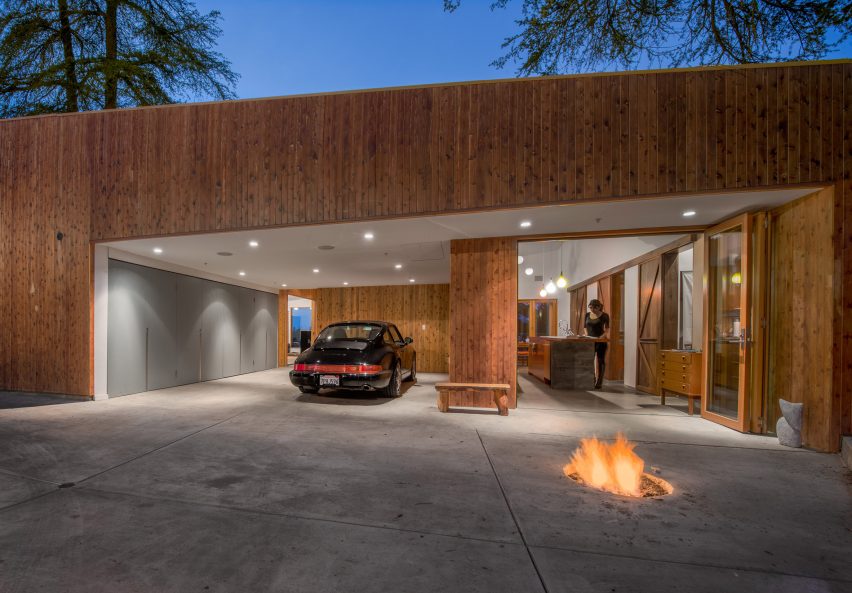 House in Trees by Anonymous Architects