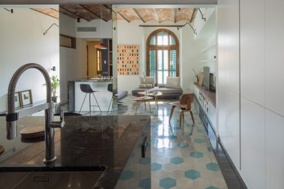 House of Mirrors by Nook Architects