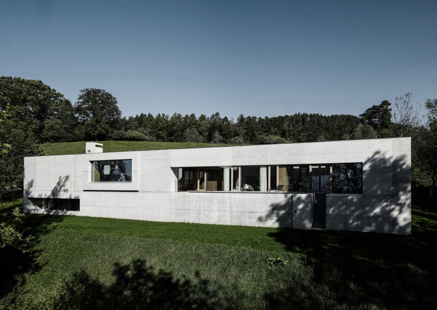 House of Yards by Marte.Marte Architects