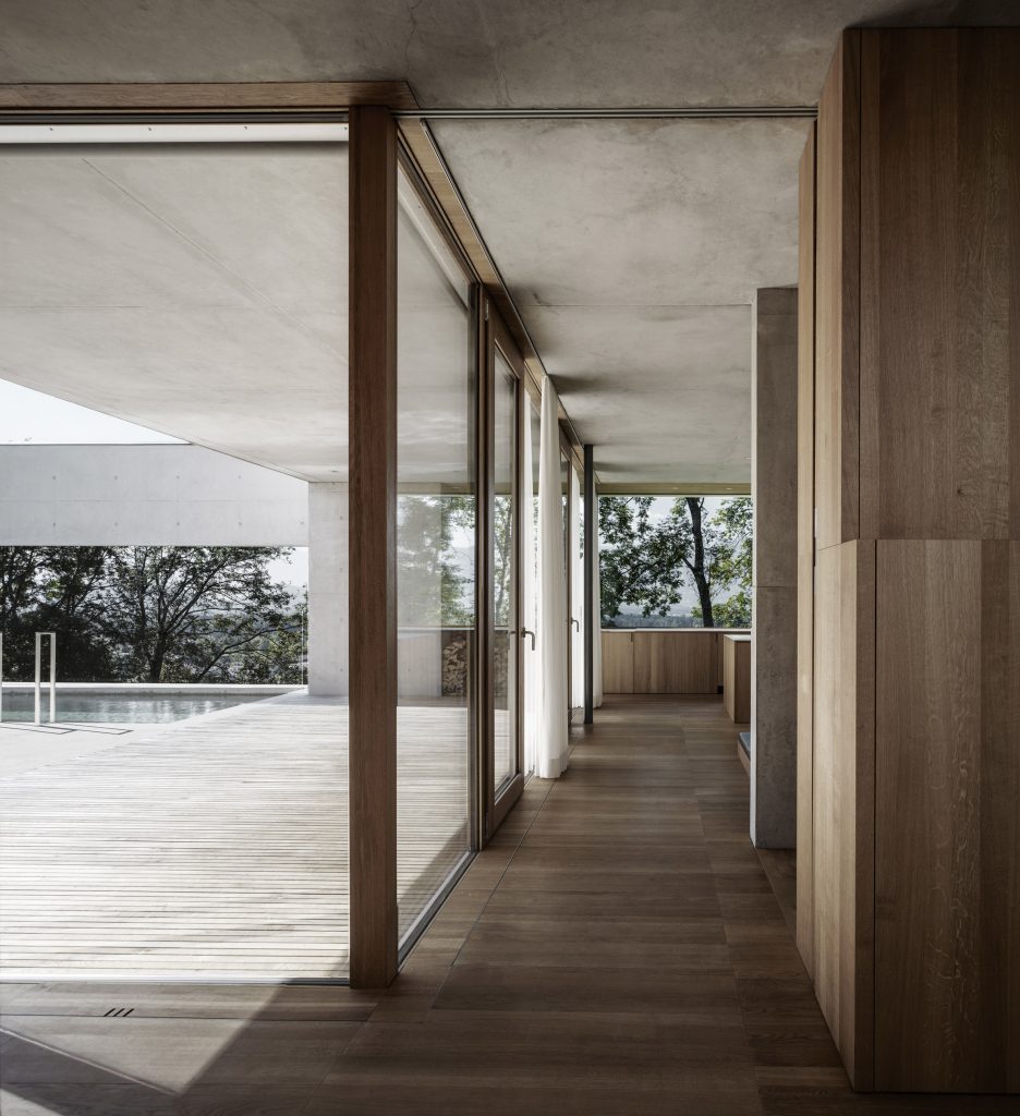 House of Yards by Marte.Marte Architects