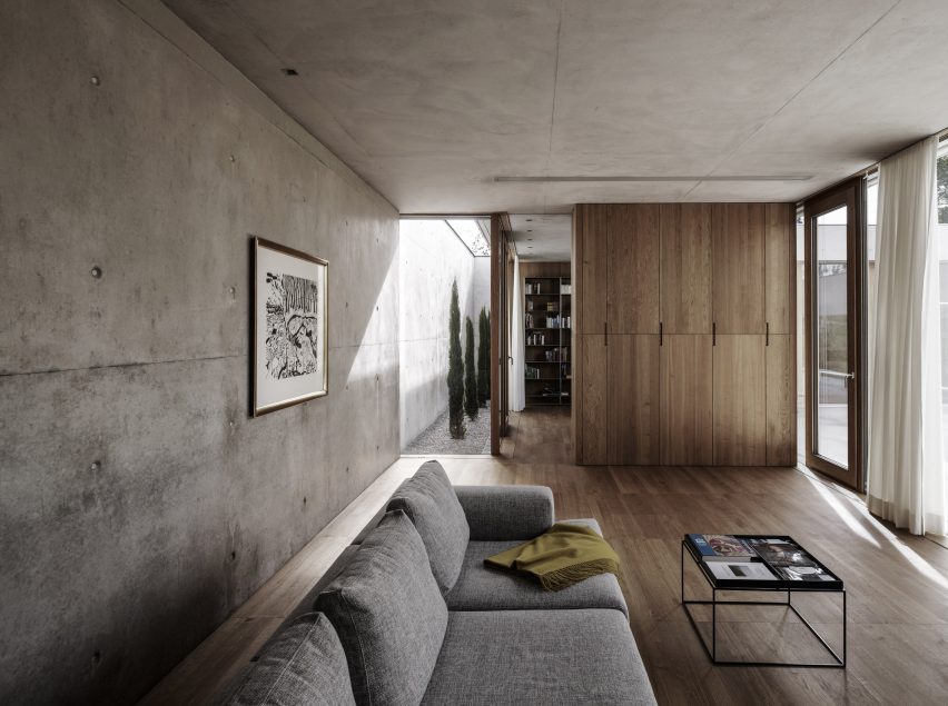 House of Yards by Marte.Marte Architects