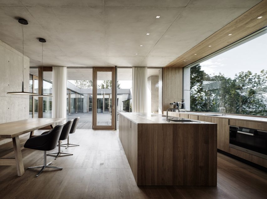 House of Yards by Marte.Marte Architects