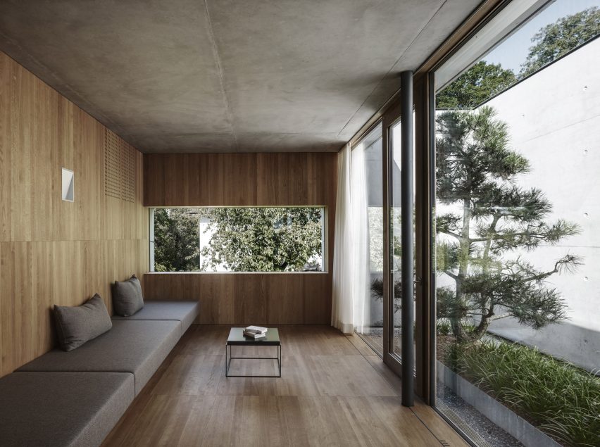 House of Yards by Marte.Marte Architects